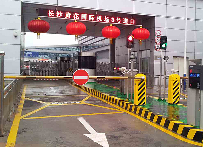 机场